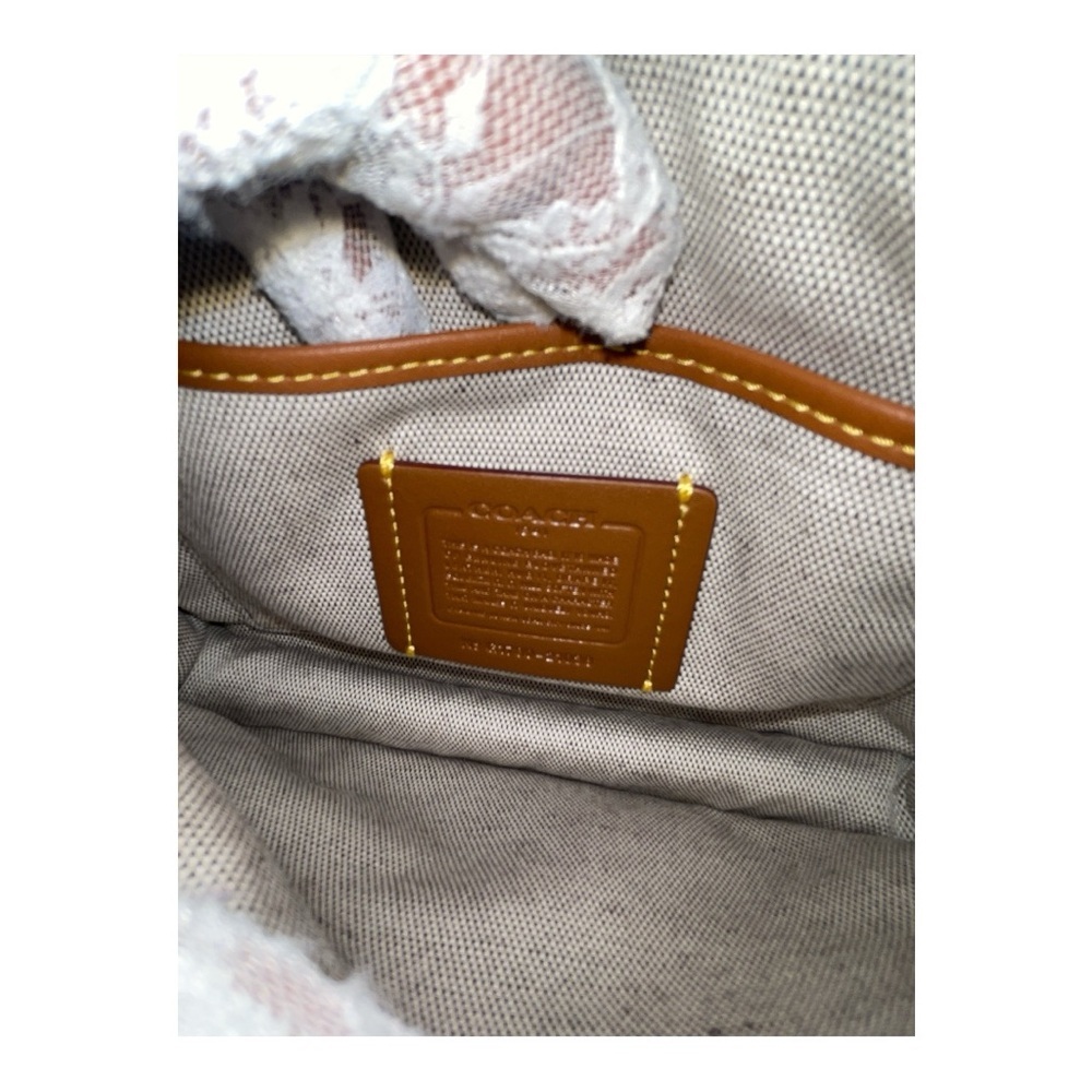 COACH 1941 Link Detail Soho Crossbody in Vermillion EUC - Picture 4 of 8